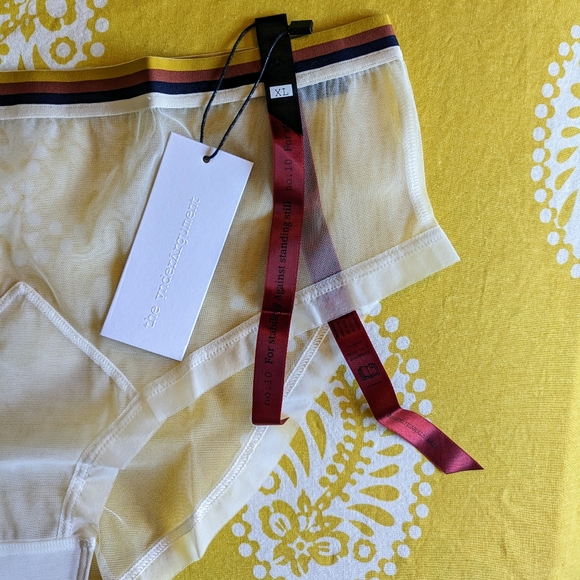 Underargument set no. 10 ivory mesh longline bra and highwaisted briefs - Picture 11 of 11